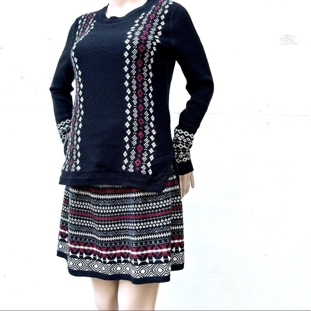 Vera Wang 2-Piece Sweater & Skirt Set S